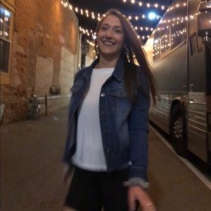 Meet your Posher, Faye